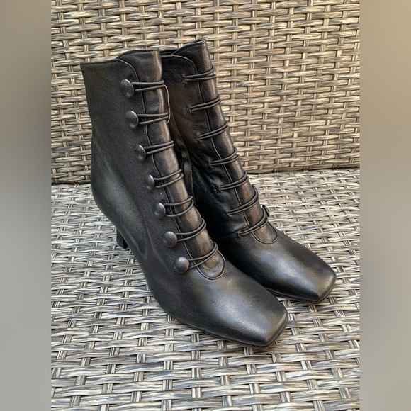 Alberto Zago Leather Button Details Ankle Boots, Size 38.5, Made In Italy NEW - Picture 4 of 9